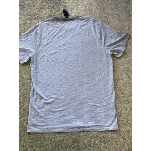 Mens Lululemon T-Shirt Tee Size Medium White & Blue Stripes - Picture 4 of 6